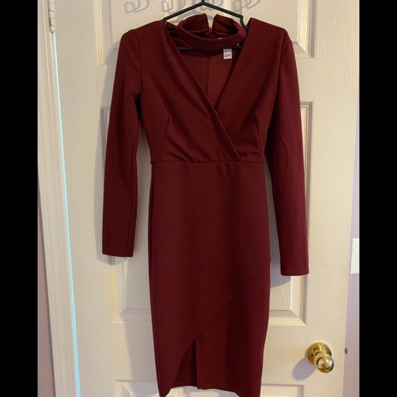 CLOTHES - Picture 5 of 10